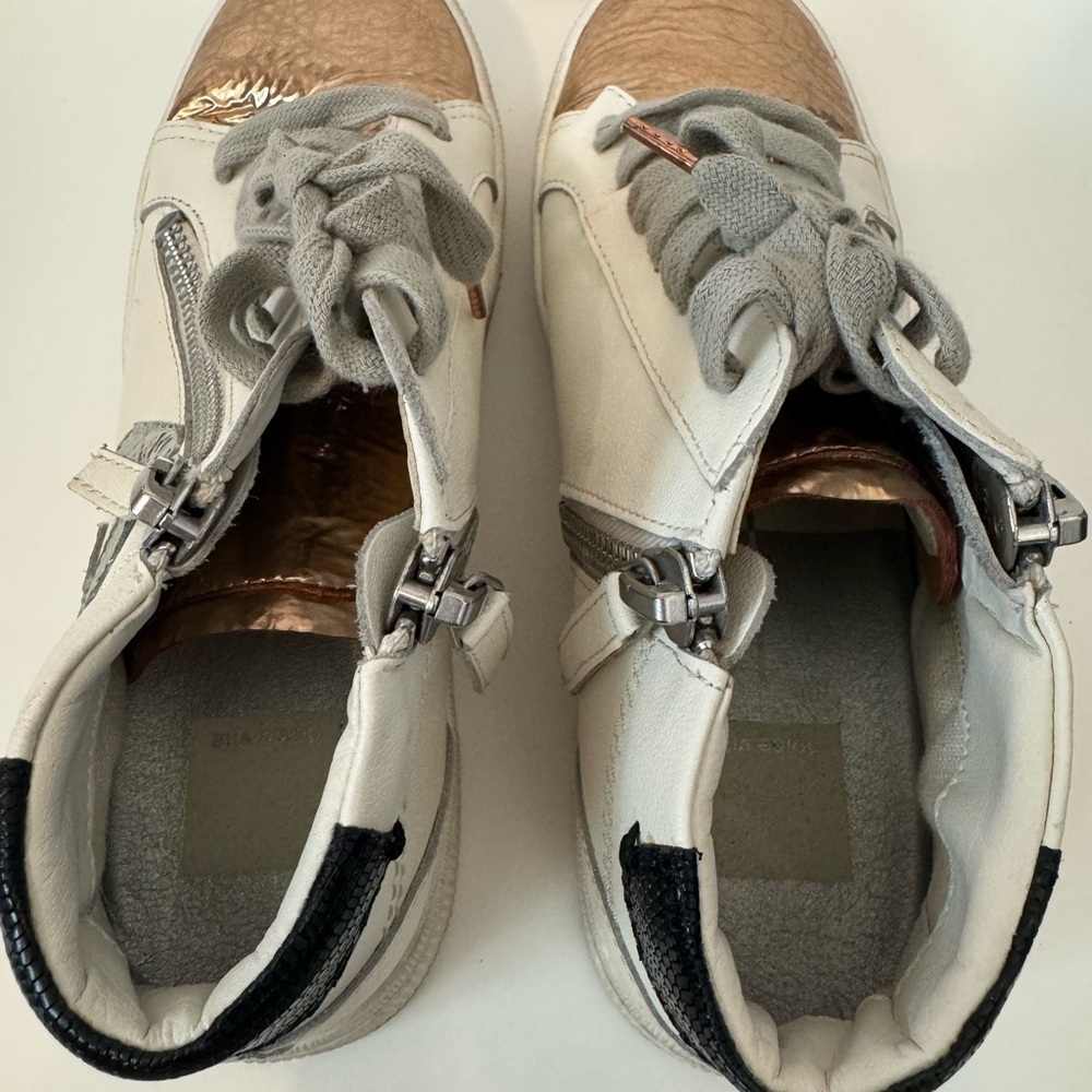 Dolce Vita Women's Zonya High-Top Sneakers with Copper Accents and Zippers - Picture 4 of 4